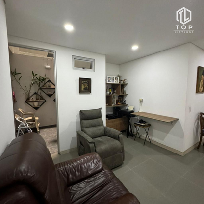 Open and illuminated apartment for sale (in El Escobero - Envigado)