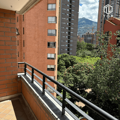 Pretty apartment for sale located in (Castropol, El Poblado)