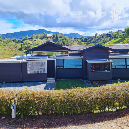 Beautiful and modern house in El Peñol (Guatapé)