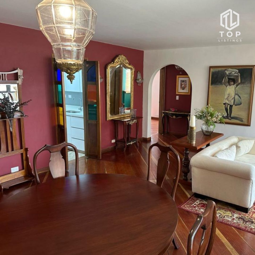 Vintage comfortable apartment for sale. (in Los Balsos - El Poblado)