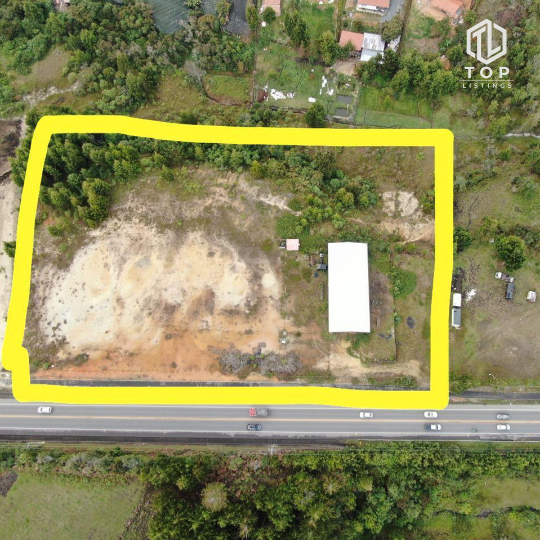 Lote for sale, located in the prestigious area, close to the international airpot. (in Guarne)