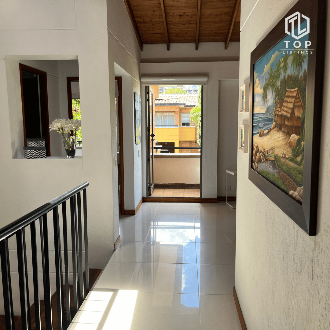 Beautiful 2 level house for sale (In La Estrella - Close Medellin)