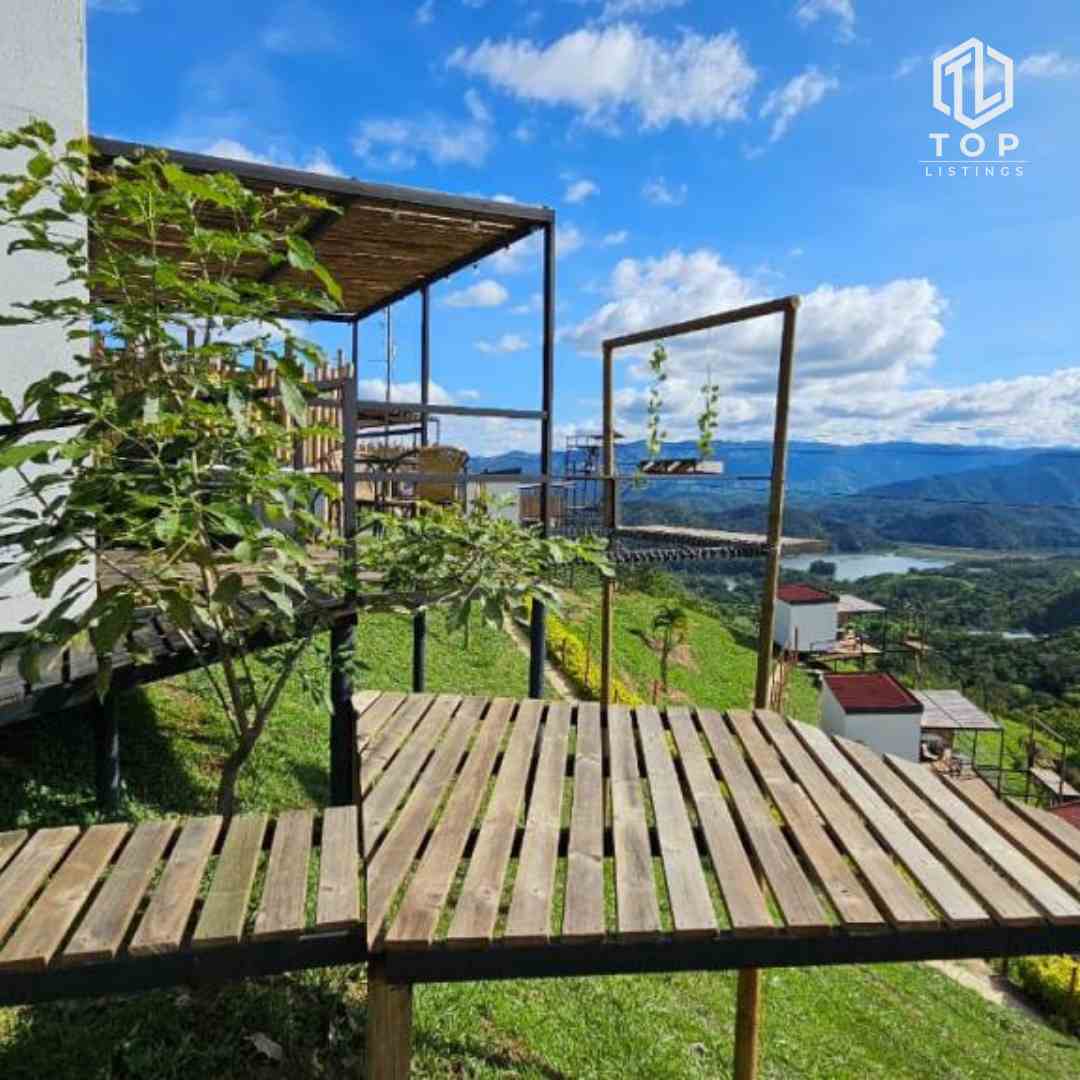 Glamping Hotel for Sale (Vereda La Vega - 1 hour from Medellín)