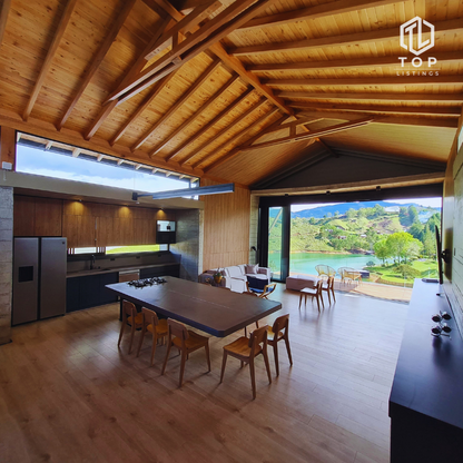 Beautiful and modern house in El Peñol (Guatapé)