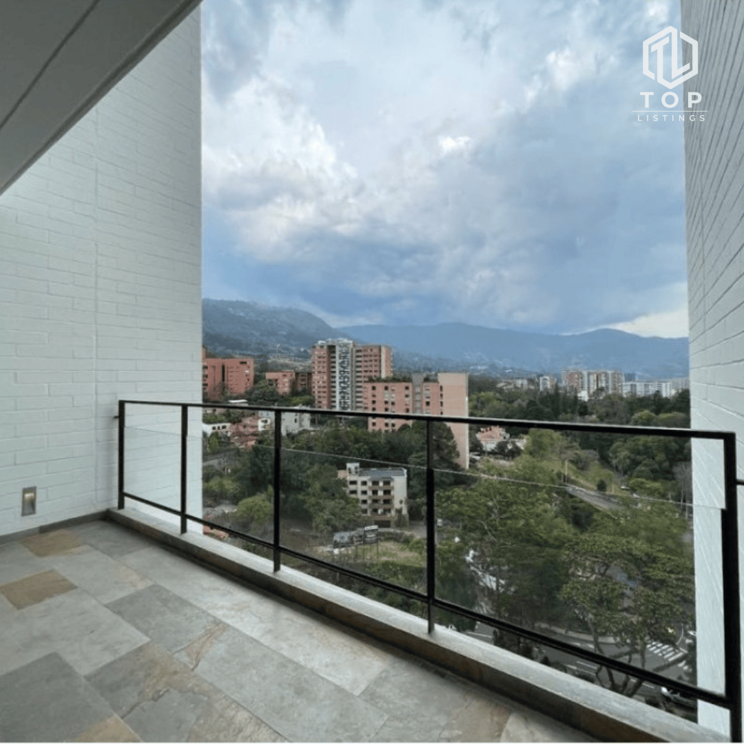 Dumplex apartment for sale located (in San Lucas, El Poblado)