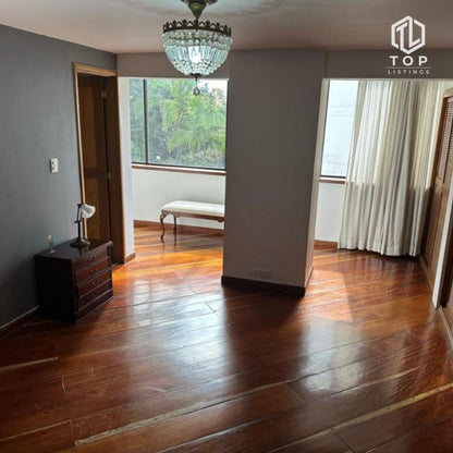 Vintage comfortable apartment for sale. (in Los Balsos - El Poblado)